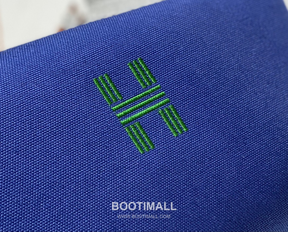 Hermès Bride-A-Brac Pouch 에르메스 브리드아브락 파우치 토일 캔버스 & 자수 H 디테일 블루 25cm 7