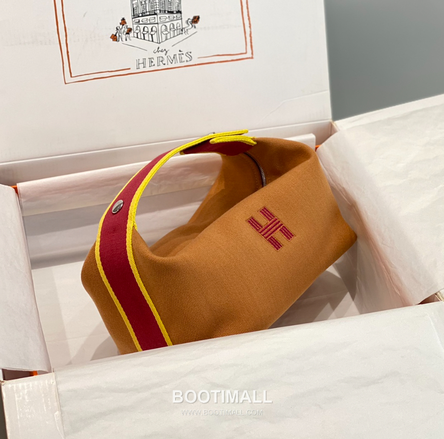 Hermès Bride-A-Brac Pouch 에르메스 브리드아브락 파우치 토일 캔버스 & 자수 H 디테일 브라운 25cm 1