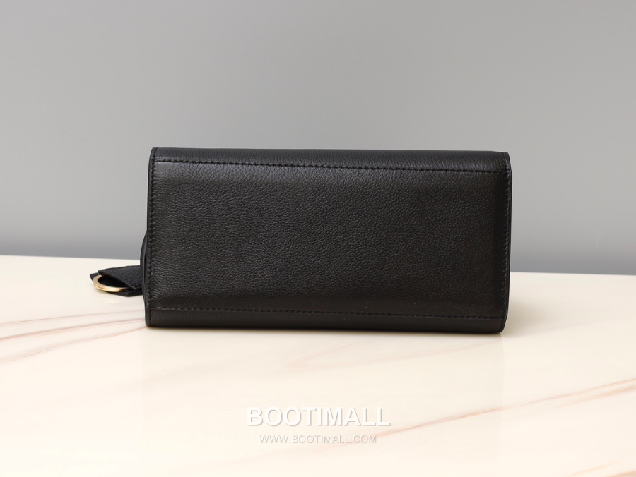 FERRAGAMO 페라가모 허그(HUG) 토트백 미니 4