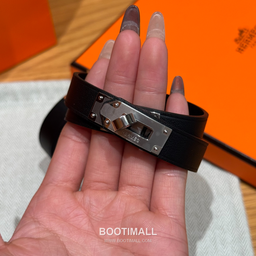 Hermès 에르메스 미니 켈리 더블랩 브레이슬릿 Swift 카프스킨 블랙 골드 하드웨어 팔 11