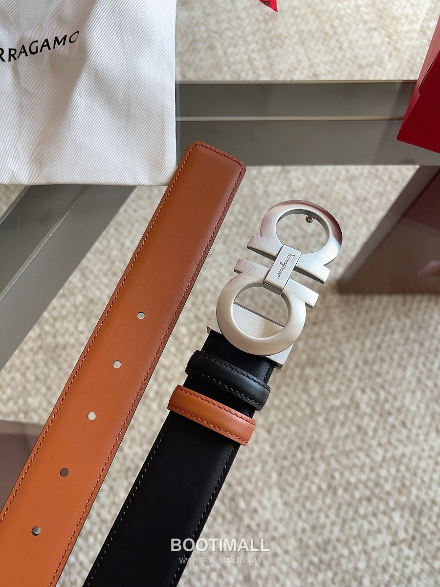 Salvatore Ferragamo Double Gancini Reversible Embossed Calfskin Belt 살바토레 페라가모 더블 간치니 리버서블 엠보 카프스킨 벨트 블랙/오크브라운 아이스은장 3.5cm 7