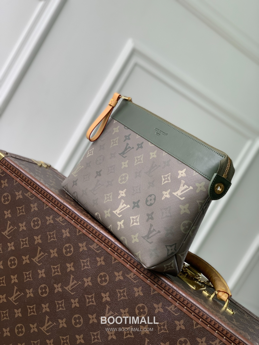 Louis Vuitton 루이비통 포쉐트 보야주 수플 모노그램 서플러스 클러치 M26970 30cm 2