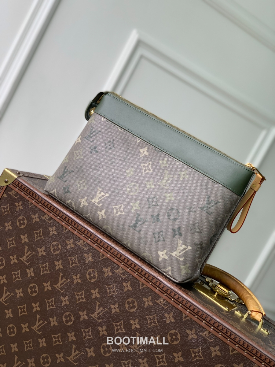 Louis Vuitton 루이비통 포쉐트 보야주 수플 모노그램 서플러스 클러치 M26970 30cm 3