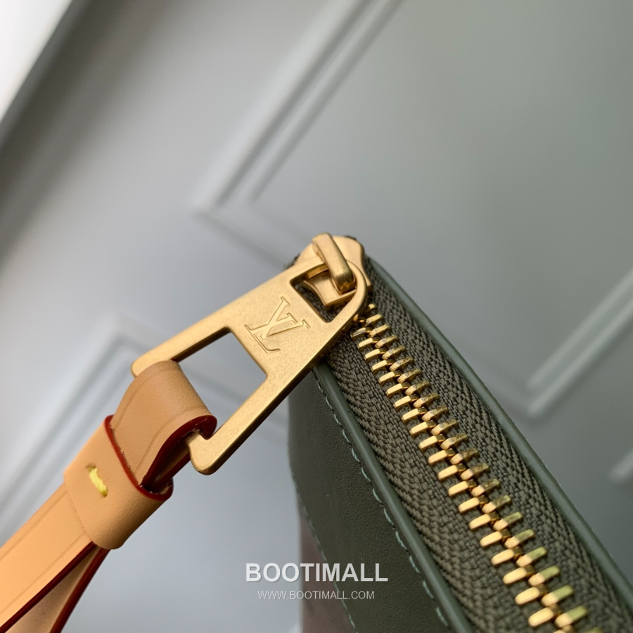 Louis Vuitton 루이비통 포쉐트 보야주 수플 모노그램 서플러스 클러치 M26970 30cm 5