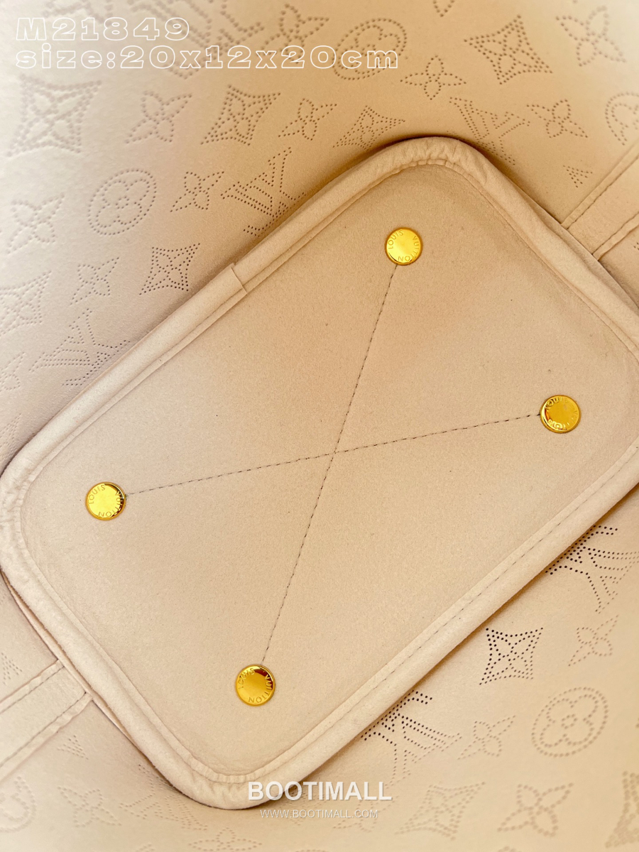 Louis Vuitton 루이비통 블로썸 스몰 핸드백 모노그램 컷아웃 민트 M21849 20cm 7