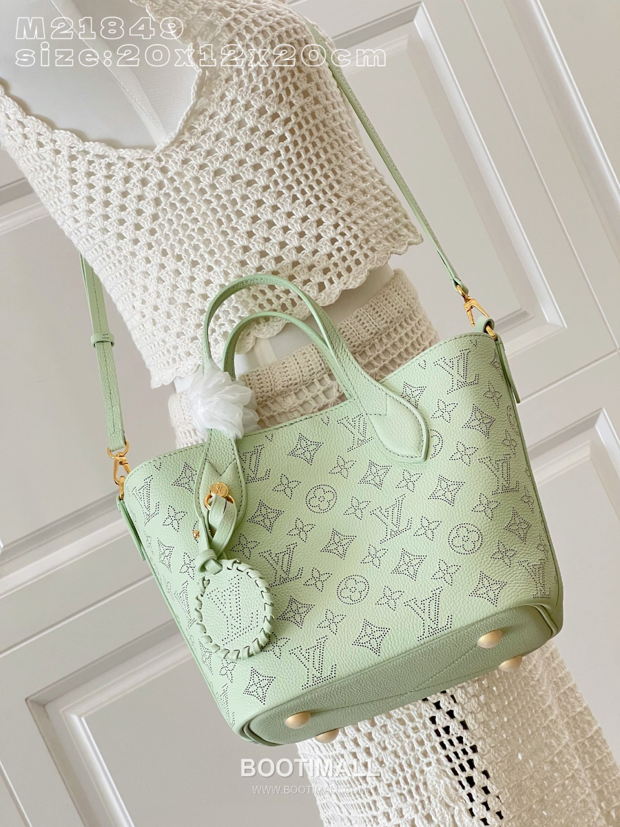 Louis Vuitton 루이비통 블로썸 스몰 핸드백 모노그램 컷아웃 민트 M21849 20cm 10