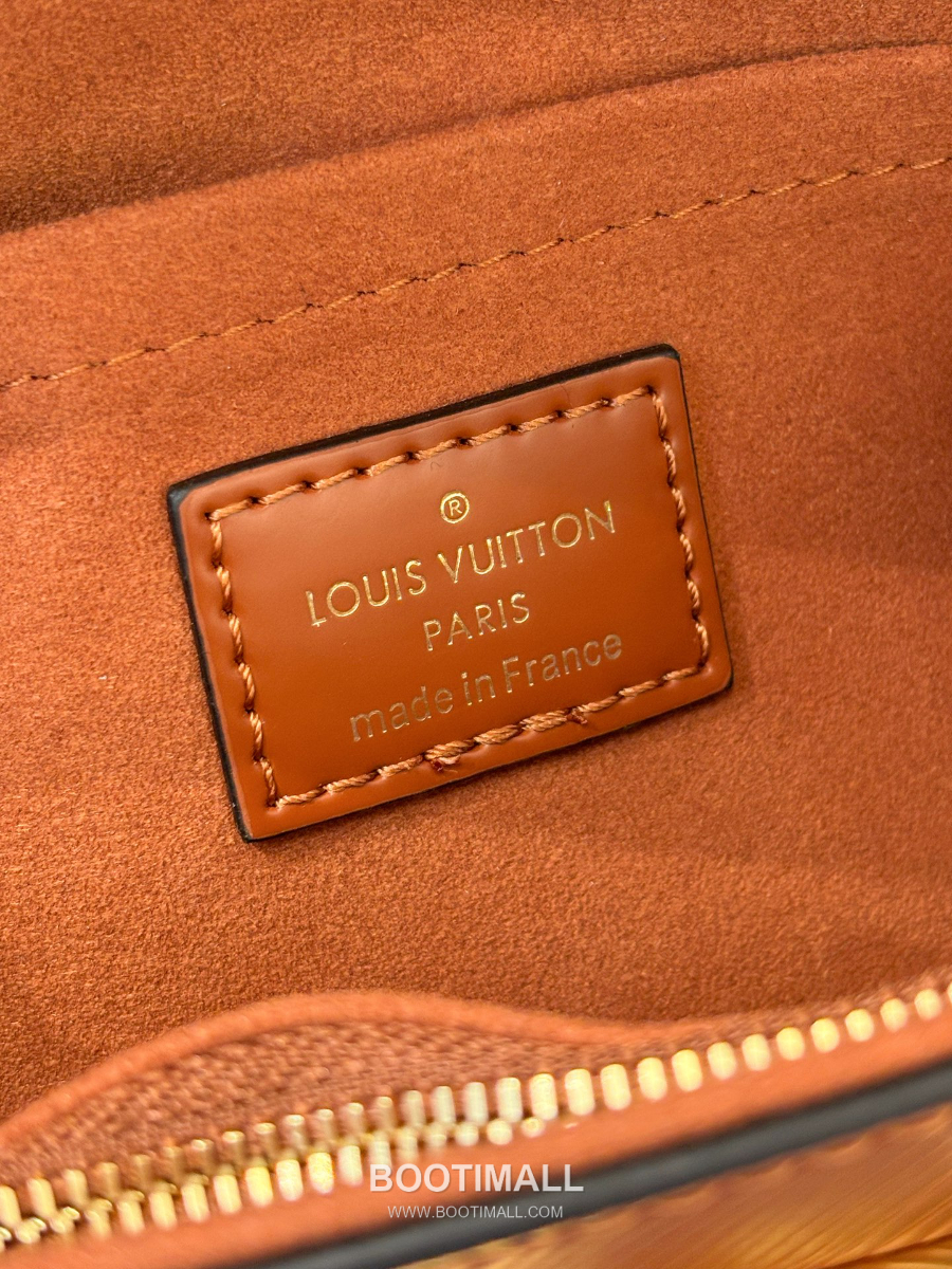 Louis Vuitton 루이비통 Cluny Mini 클루니 미니 Epi Leather 에피 레더 M25881 20cm 8