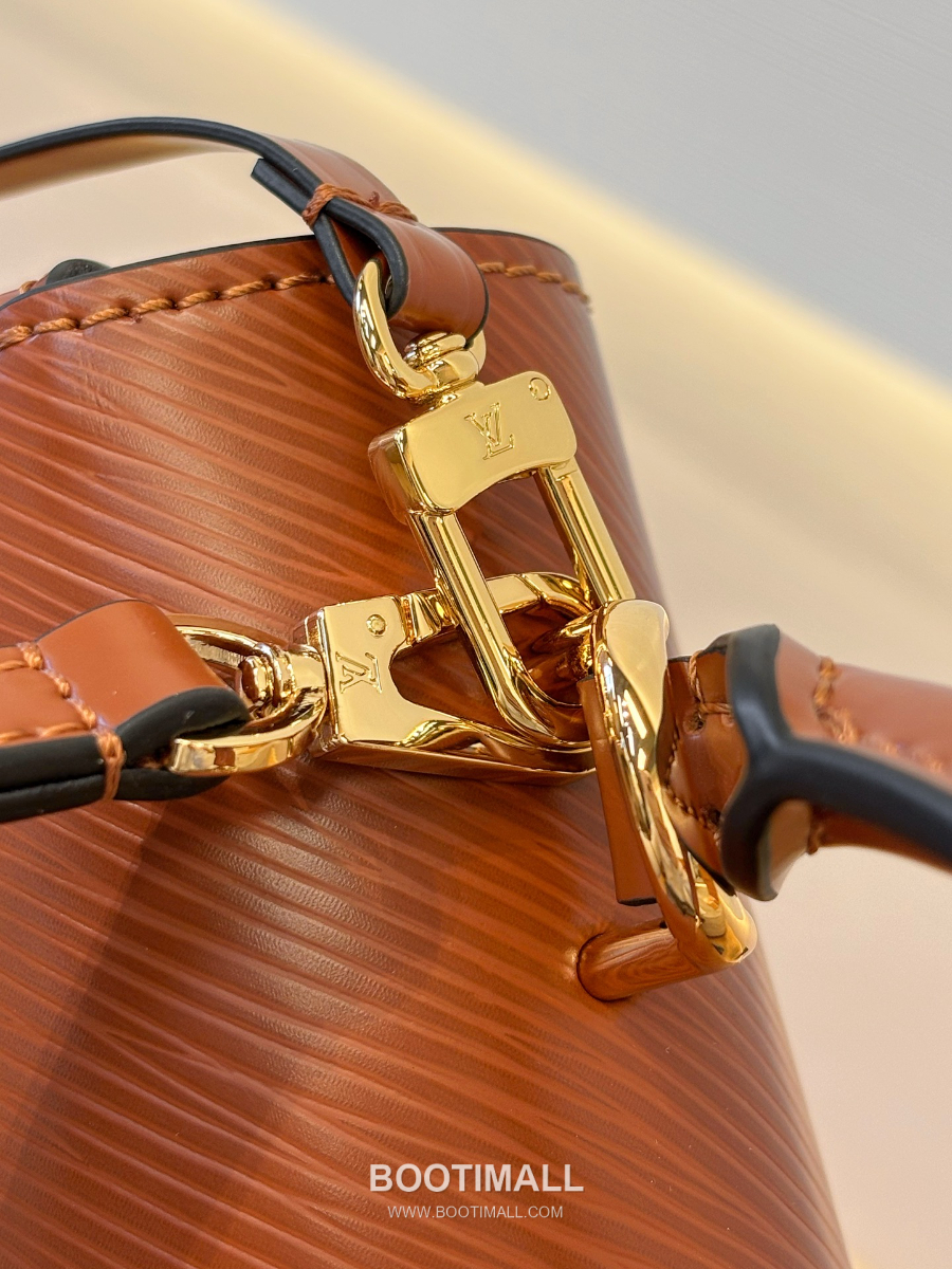 Louis Vuitton 루이비통 Cluny Mini 클루니 미니 Epi Leather 에피 레더 M25881 20cm 10