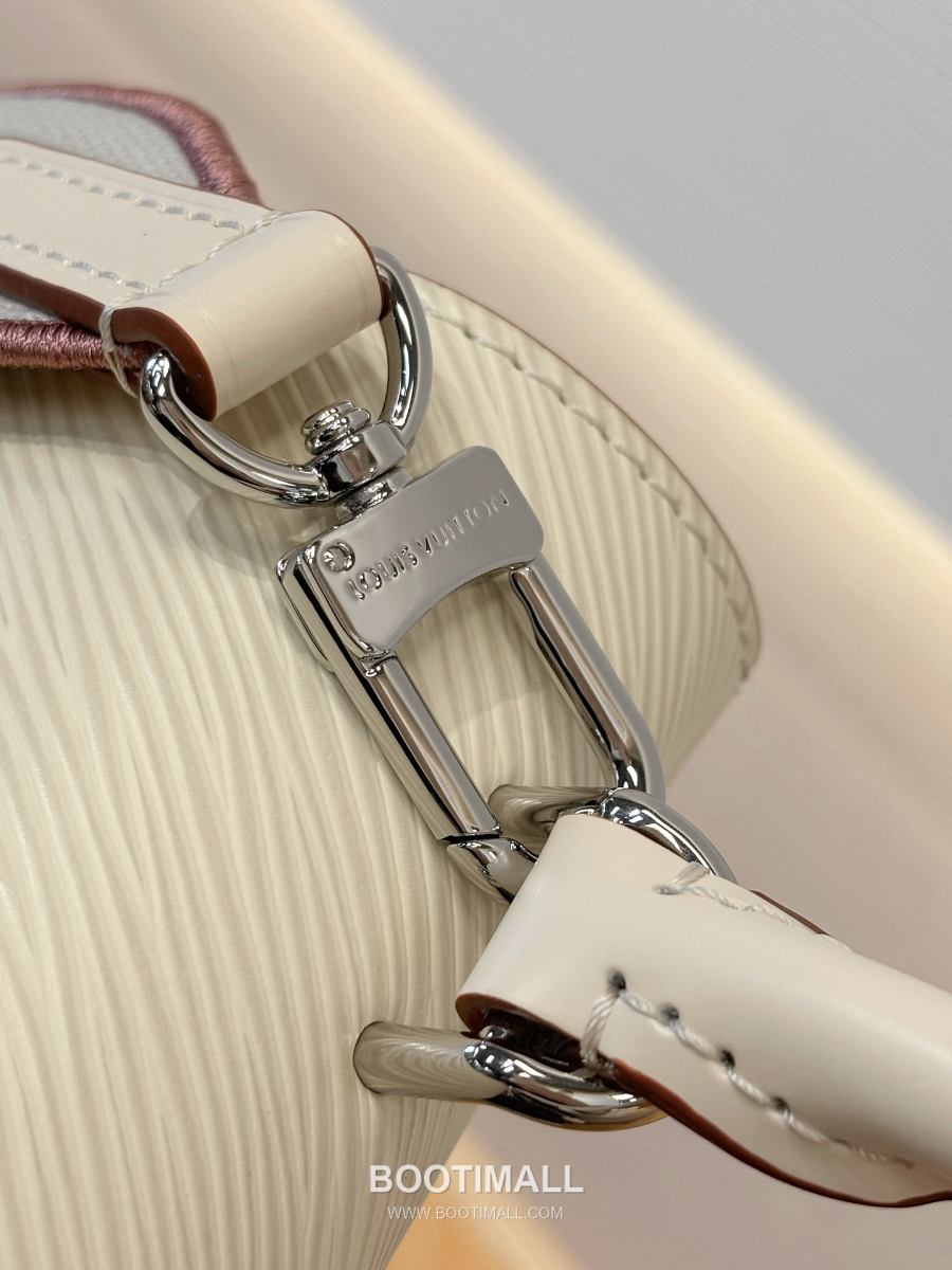 Louis Vuitton Epi Leather Cluny Mini  루이비통 클루니 미니 에피 레더 M14434 20cm 10