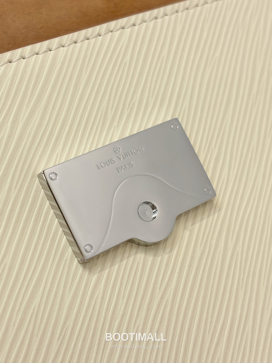 Louis Vuitton Louis Vuitton Cluny BB Epi Leather 루이비통  클루니 BB 에피 레더 M14434 28cm 7