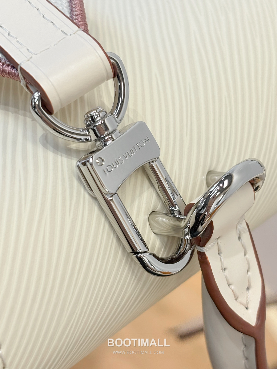 Louis Vuitton Louis Vuitton Cluny BB Epi Leather 루이비통  클루니 BB 에피 레더 M14434 28cm 10