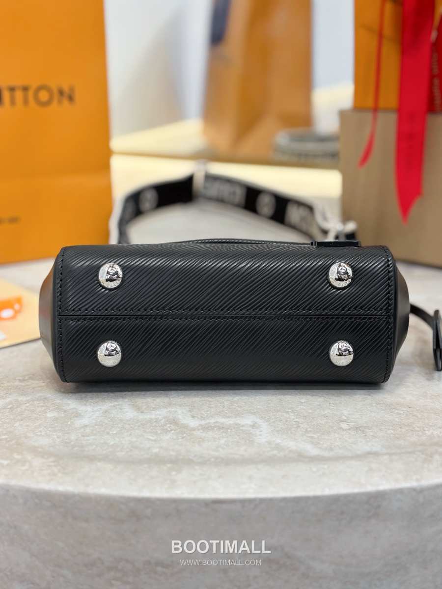 Louis Vuitton Epi Leather Cluny Mini  루이비통 클루니 미니 에피 레더 M14434 블랙 20cm 4