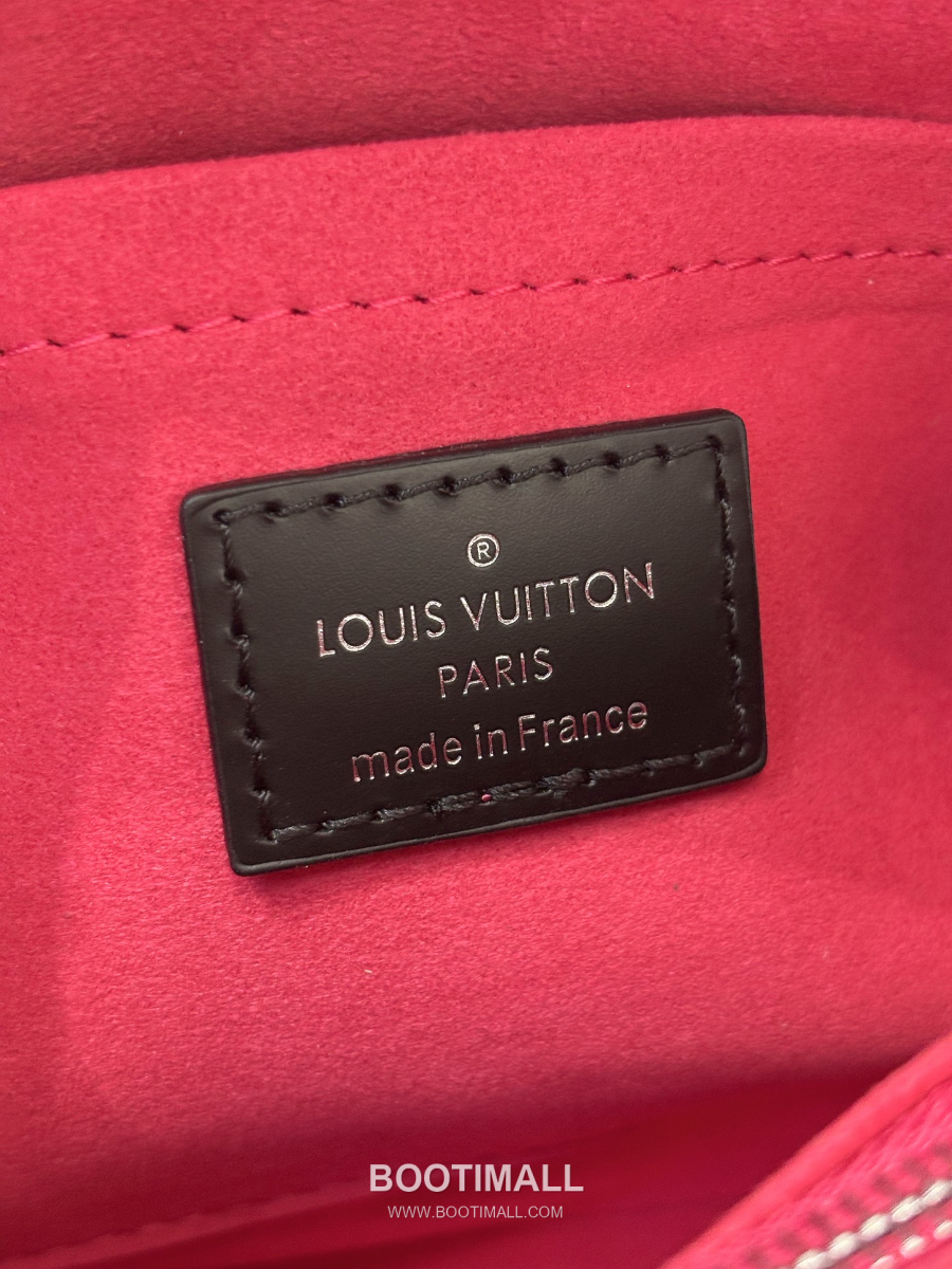 Louis Vuitton Epi Leather Cluny Mini  루이비통 클루니 미니 에피 레더 M14434 블랙 20cm 8