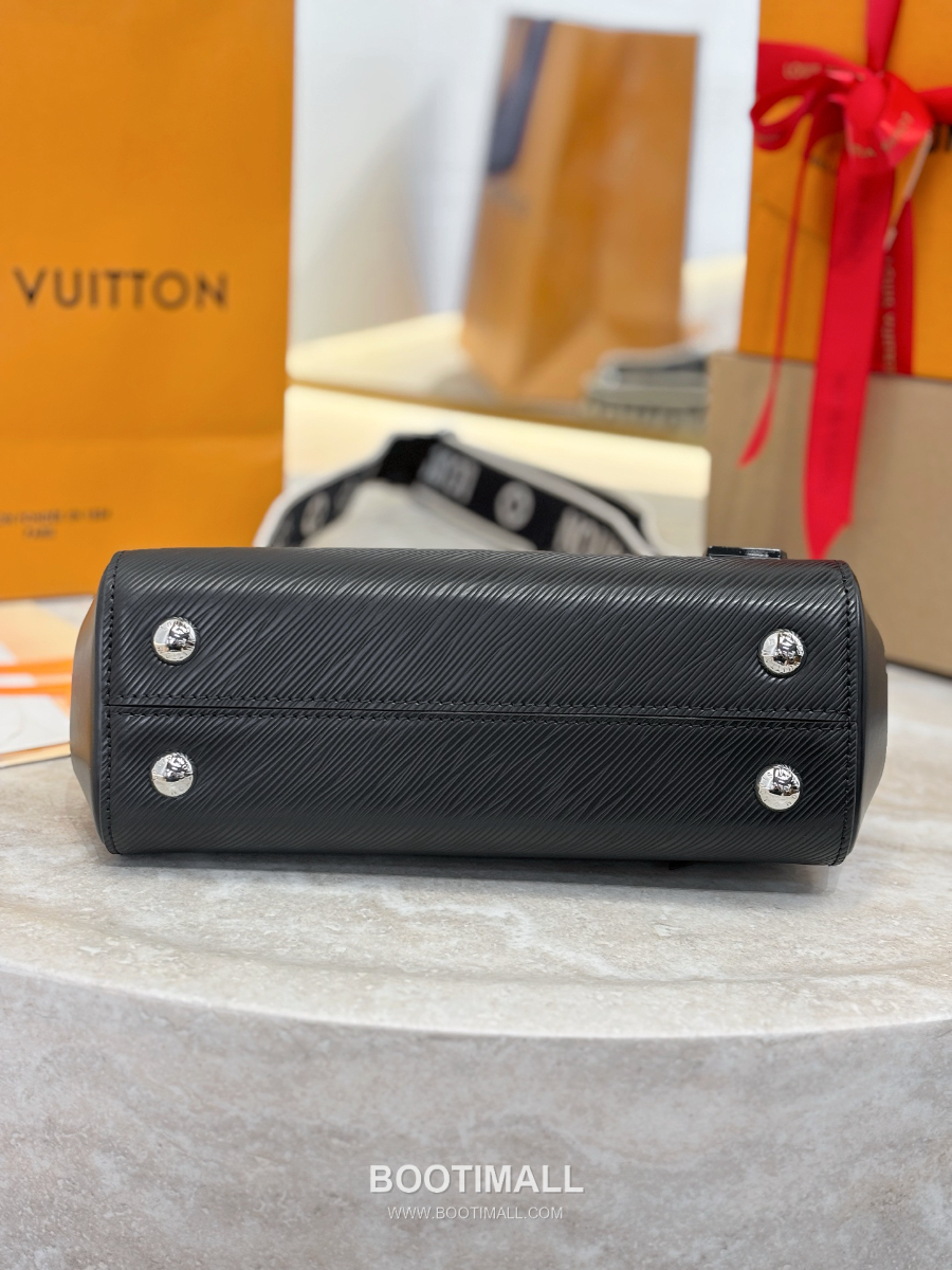 Louis Vuitton Louis Vuitton Cluny BB Epi Leather 루이비통  클루니 BB 에피 레더 M14434 블랙 28cm 4