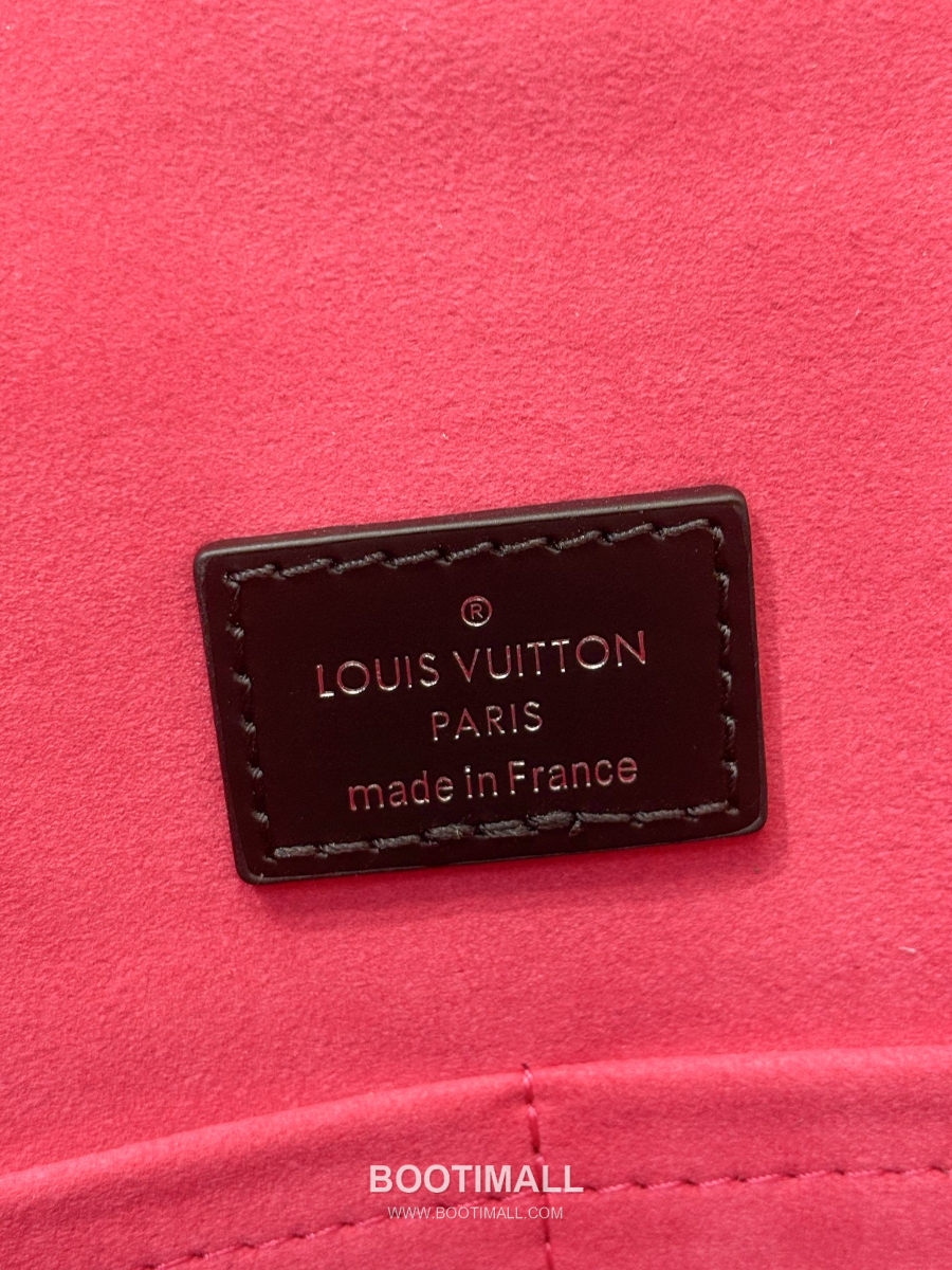 Louis Vuitton Louis Vuitton Cluny BB Epi Leather 루이비통  클루니 BB 에피 레더 M14434 블랙 28cm 8