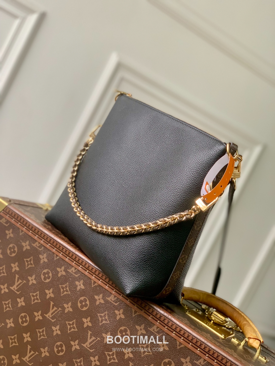 Louis Vuitton Multipass M28029 루이비통 멀티패스 M28029 커피블랙 카프스킨 & 모노그램 코팅 캔버스 트리밍 30cm 2