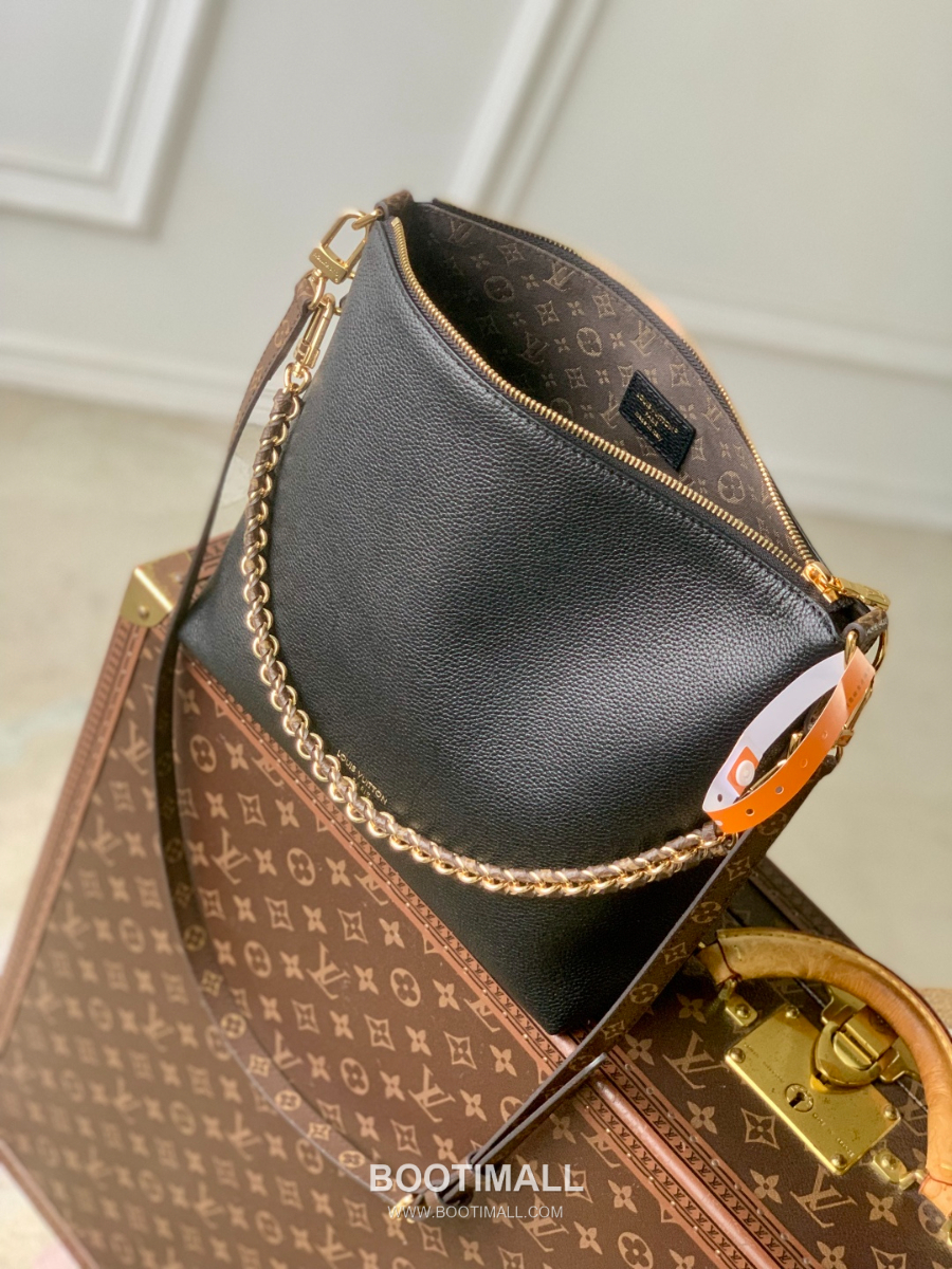 Louis Vuitton Multipass M28029 루이비통 멀티패스 M28029 커피블랙 카프스킨 & 모노그램 코팅 캔버스 트리밍 30cm 9