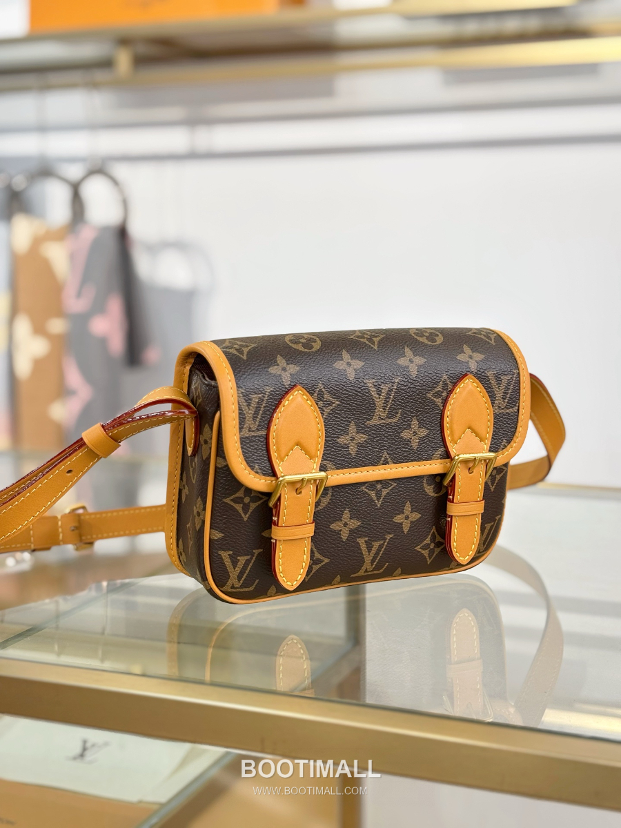 Louis Vuitton Satchel Wearable Wallet 루이비통 사첼 웨어러블 월렛 Monogram Archive M26805 19.5cm 7