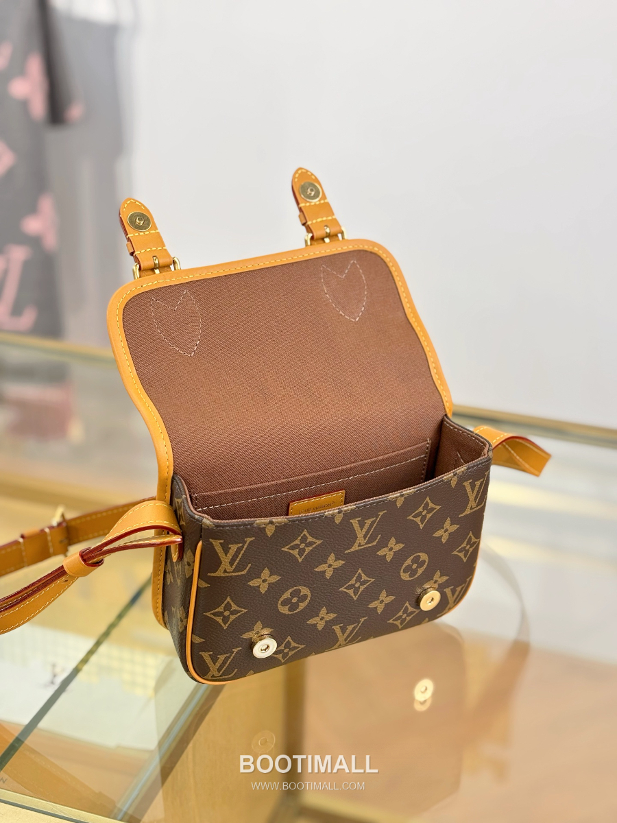 Louis Vuitton Satchel Wearable Wallet 루이비통 사첼 웨어러블 월렛 Monogram Archive M26805 19.5cm 10