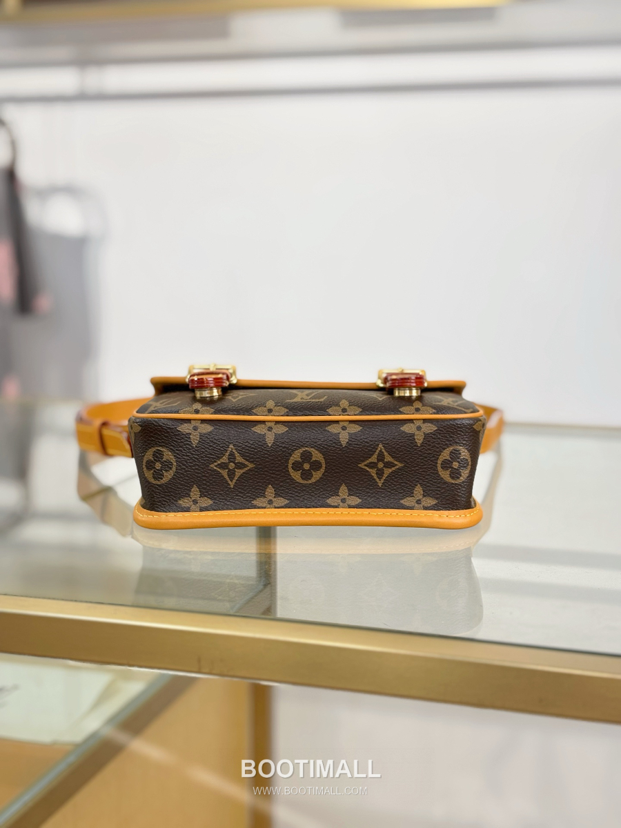 Louis Vuitton Satchel Wearable Wallet 루이비통 사첼 웨어러블 월렛 Monogram Archive M26805 19.5cm 14