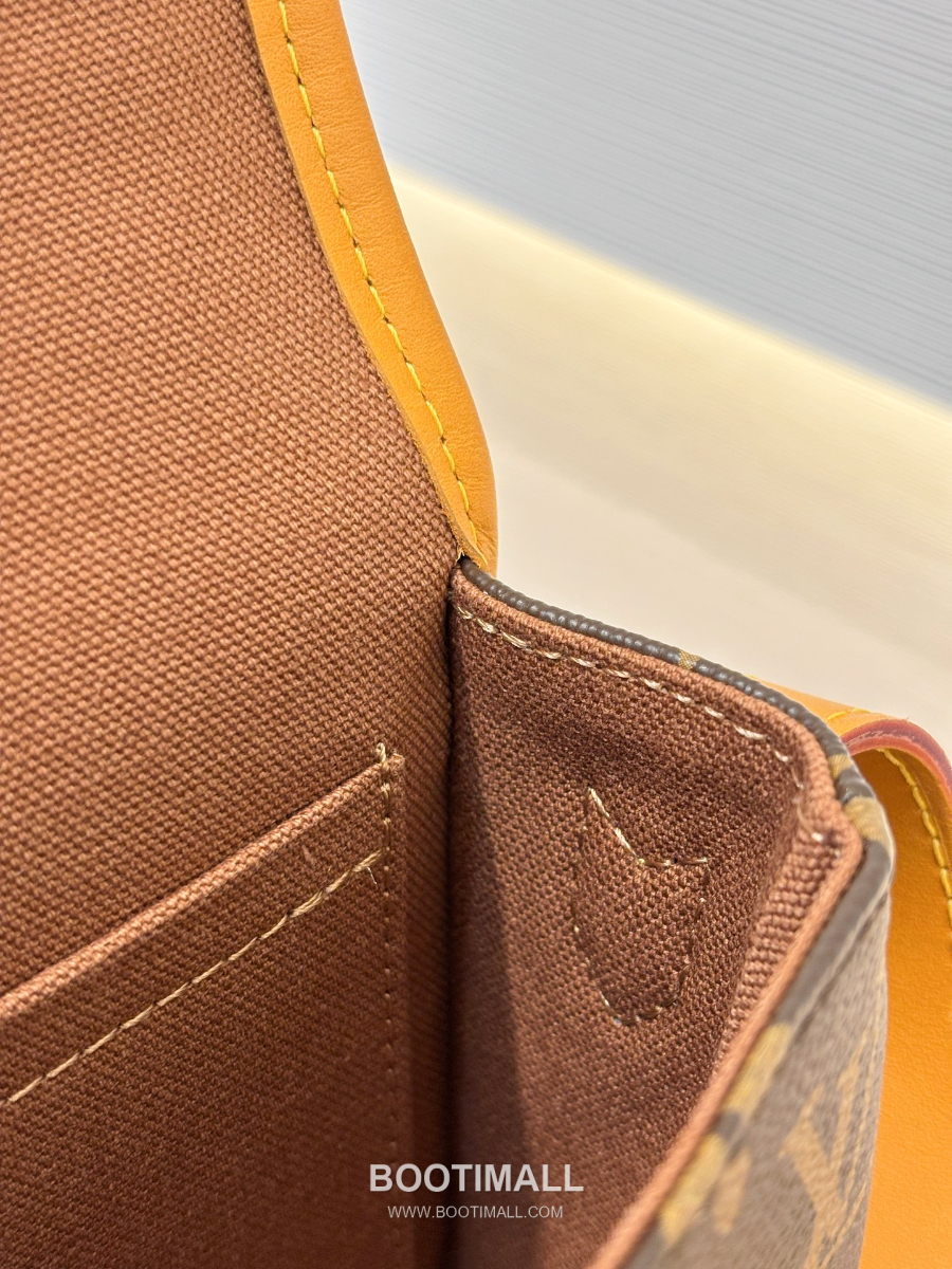 Louis Vuitton Satchel Wearable Wallet 루이비통 사첼 웨어러블 월렛 Monogram Archive M26805 19.5cm 20