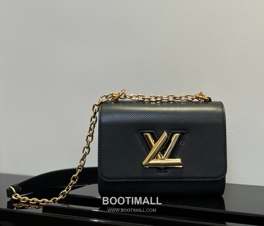 Louis Vuitton Twist PM Epi Leather M21118  트위스트 PM 에피 레더 체인 숄더백 블랙 금장 19cm 1