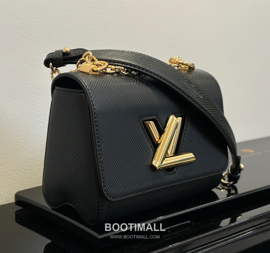 Louis Vuitton Twist PM Epi Leather M21118  트위스트 PM 에피 레더 체인 숄더백 블랙 금장 19cm 3