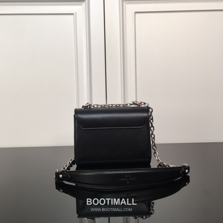 Louis Vuitton Twist PM Epi Leather M21118  트위스트 PM 에피 레더 체인 숄더백 블랙 은장 19cm 4