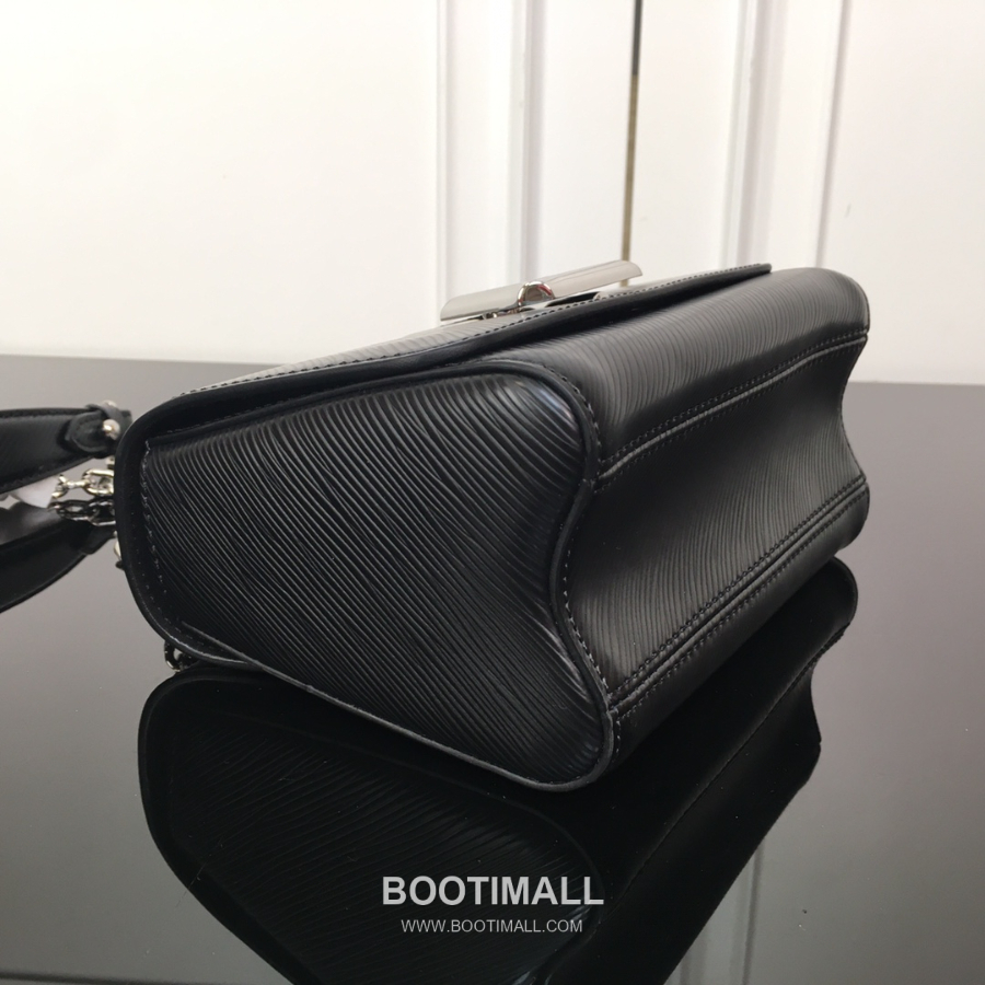 Louis Vuitton Twist PM Epi Leather M21118  트위스트 PM 에피 레더 체인 숄더백 블랙 은장 19cm 7
