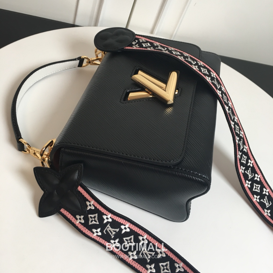Twist MM Epi Leather M57050 Louis Vuitton 트위스트 MM 에피 레더 와이드 스트랩 숄더백 블랙 금장 23cm 8