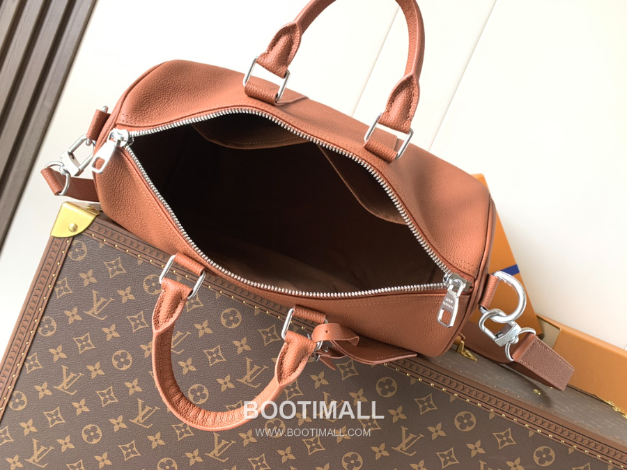 Louis Vuitton Keepall Bandoulière 35 루이비통 키폴 반둘리에 35 에어로그램 레더 더플백 M25980 34cm 9