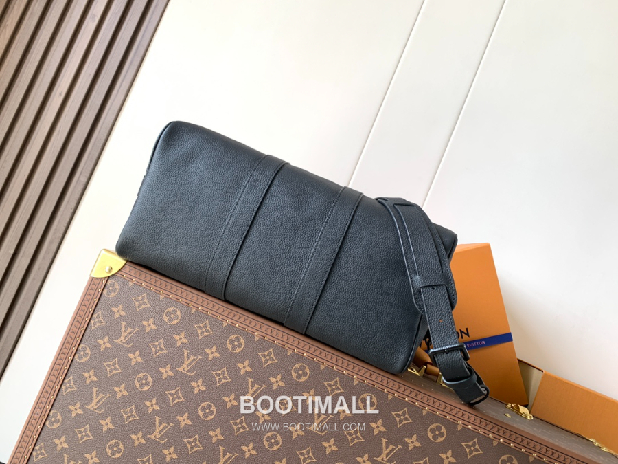 Louis Vuitton Keepall Bandoulière 35 루이비통 키폴 반둘리에 35 에어로그램 레더 더플백 M15249 34cm 5
