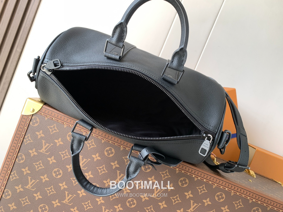 Louis Vuitton Keepall Bandoulière 35 루이비통 키폴 반둘리에 35 에어로그램 레더 더플백 M15249 34cm 9