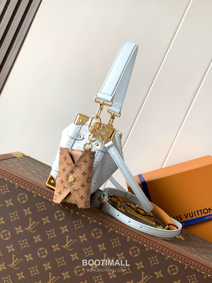 Louis Vuitton Side Trunk MM 루이비통 사이드 트렁크 MM 모노그램 사가 레더 M25602 23.5cm 3