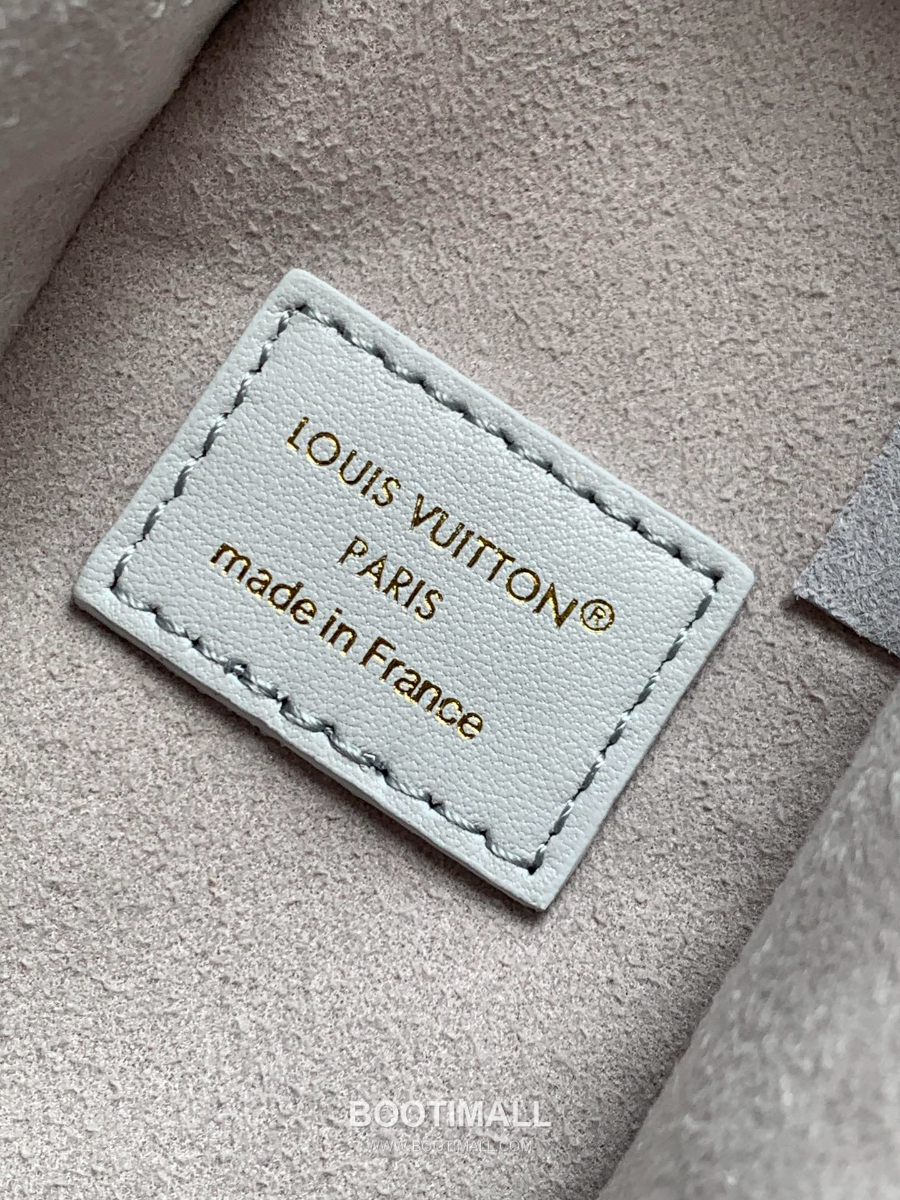 Louis Vuitton Side Trunk MM 루이비통 사이드 트렁크 MM 모노그램 사가 레더 M25602 23.5cm 10