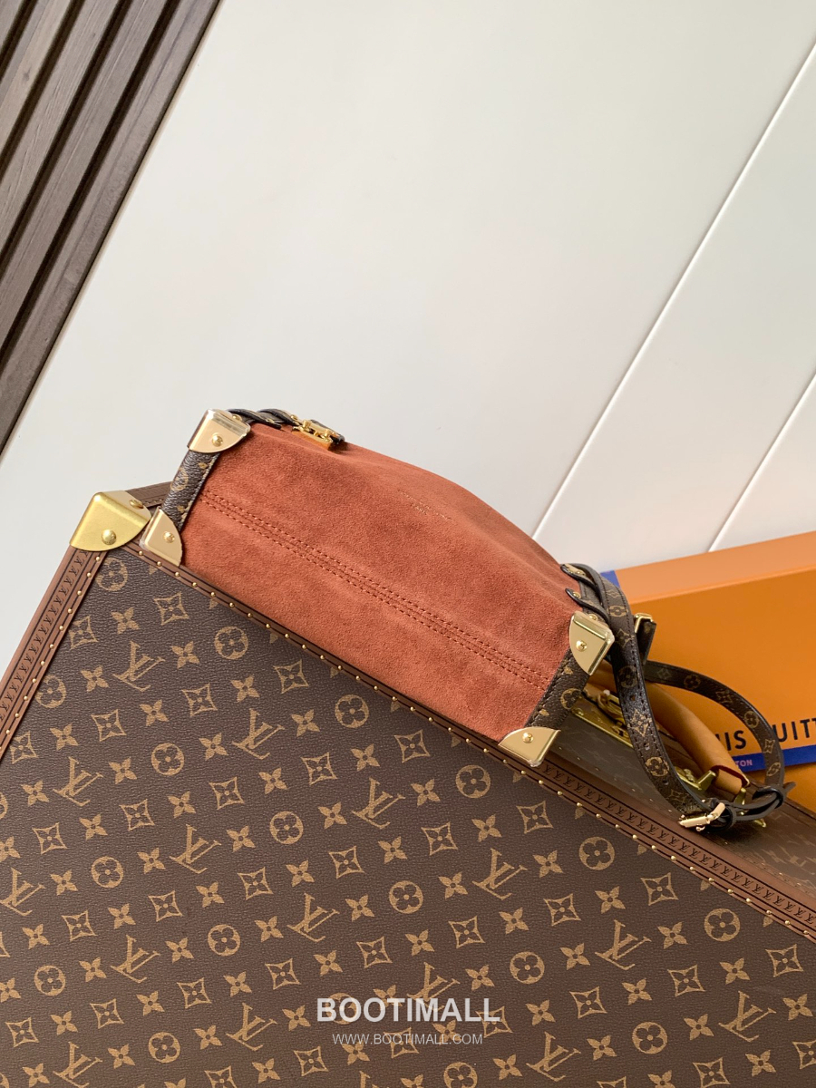 Louis Vuitton Side Trunk MM 루이비통 사이드 트렁크 MM 모노그램 사가 레더 23.5cm 3