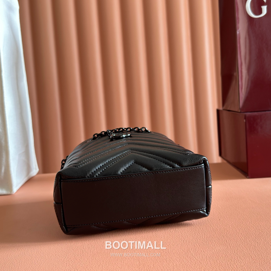 Gucci GG Marmont Mini Bucket Drawstring 구찌 GG 마몽 미니 버킷 드로스트링 마틀라세 레더 백 856404 블랙 16cm 4