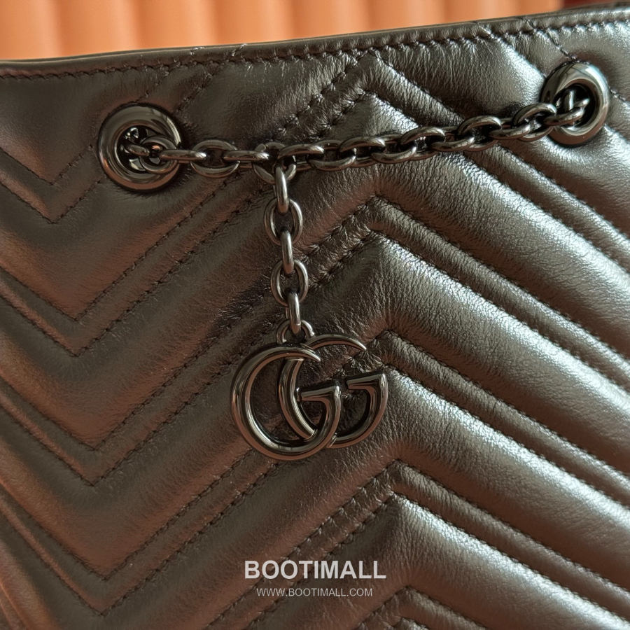 Gucci GG Marmont Mini Bucket Drawstring 구찌 GG 마몽 미니 버킷 드로스트링 마틀라세 레더 백 856404 블랙 16cm 5