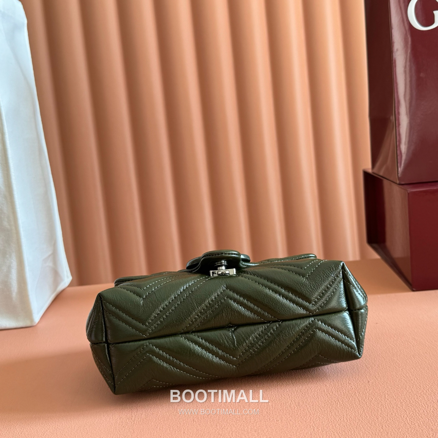Gucci GG Marmont Mini Matelassé Leather 구찌 GG 마몽 미니 마틀라세 레더 숄더백 856368 그린 20cm 4