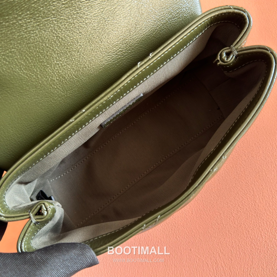 Gucci GG Marmont Mini Matelassé Leather 구찌 GG 마몽 미니 마틀라세 레더 숄더백 856368 그린 20cm 9