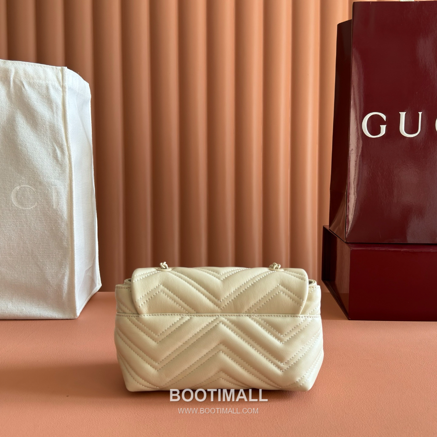 Gucci GG Marmont Mini Matelassé Leather 구찌 GG 마몽 미니 마틀라세 레더 숄더백 856368 아이보리 20cm 2