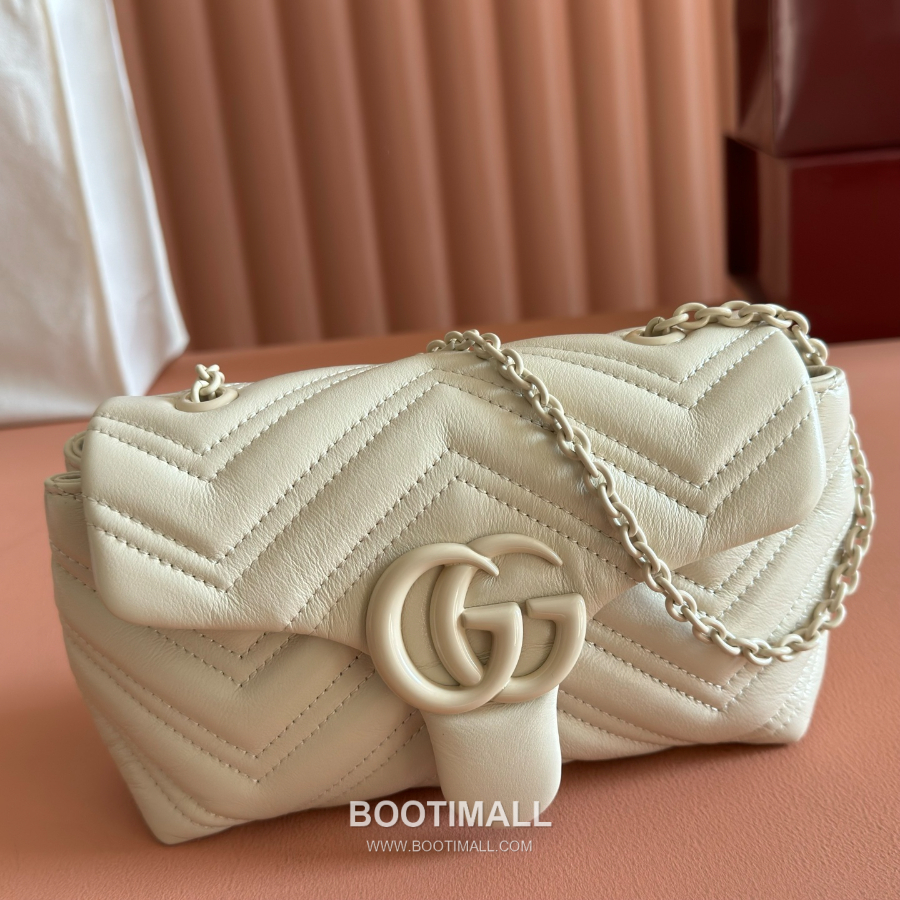 Gucci GG Marmont Mini Matelassé Leather 구찌 GG 마몽 미니 마틀라세 레더 숄더백 856368 아이보리 20cm 6