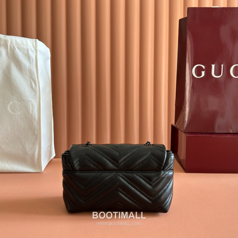 Gucci GG Marmont Mini Matelassé Leather 구찌 GG 마몽 미니 마틀라세 레더 숄더백 856368 블랙 20cm 2
