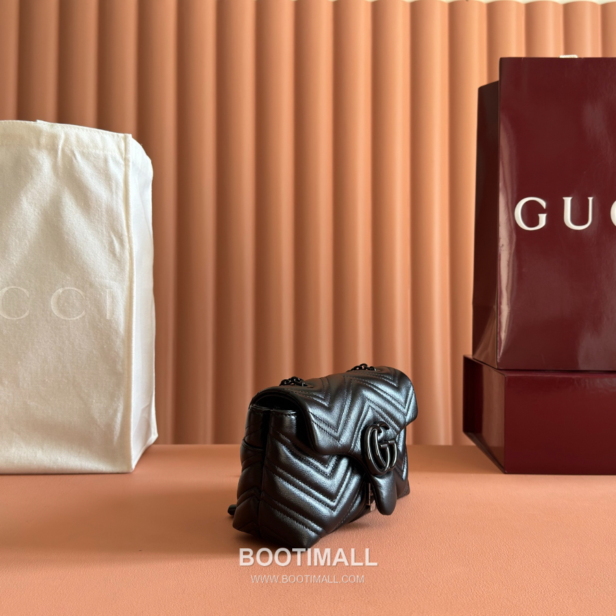 Gucci GG Marmont Mini Matelassé Leather 구찌 GG 마몽 미니 마틀라세 레더 숄더백 856368 블랙 20cm 3