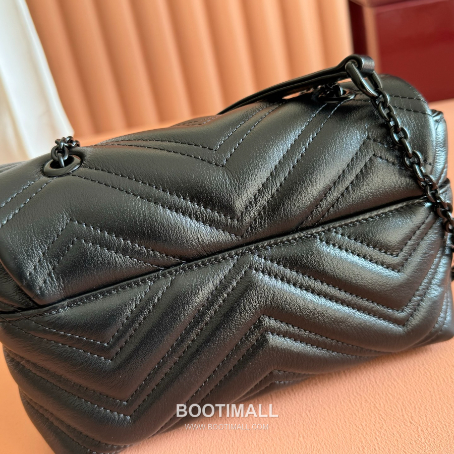 Gucci GG Marmont Mini Matelassé Leather 구찌 GG 마몽 미니 마틀라세 레더 숄더백 856368 블랙 20cm 7
