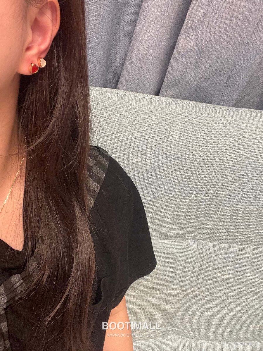 Chopard Happy Hearts Mini Heart Stud Earrings White/Red 쇼파드 해피 하츠 미니 하트 스터드 귀걸이 화이트/레드 11