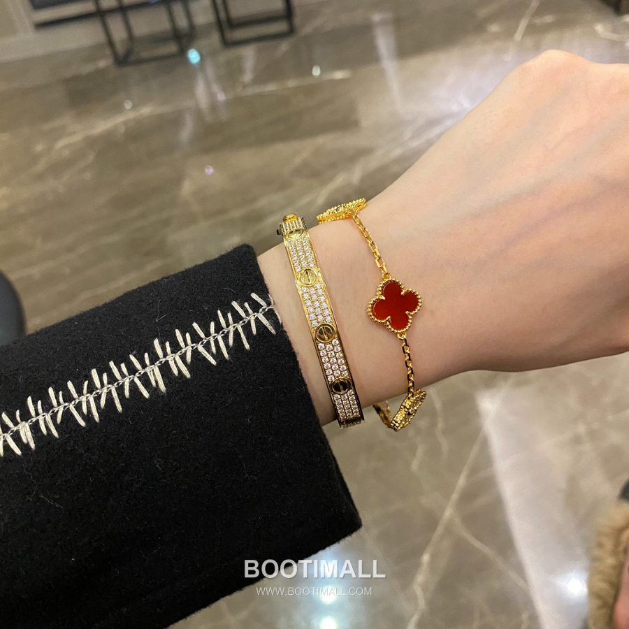 Van Cleef & Arpels Vintage Alhambra Bracelet 5 Motifs 반클리프 아펠 빈티지 알함브라 브레이슬릿 5 모티프 50주년 한정 에디션 5