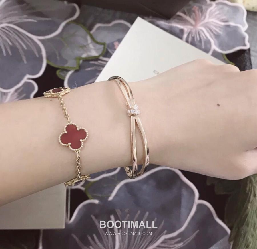 Van Cleef & Arpels Vintage Alhambra Bracelet 5 Motifs 반클리프 아펠 빈티지 알함브라 브레이슬릿 5 모티프 멀티 스톤 18K 옐로우 골드 4