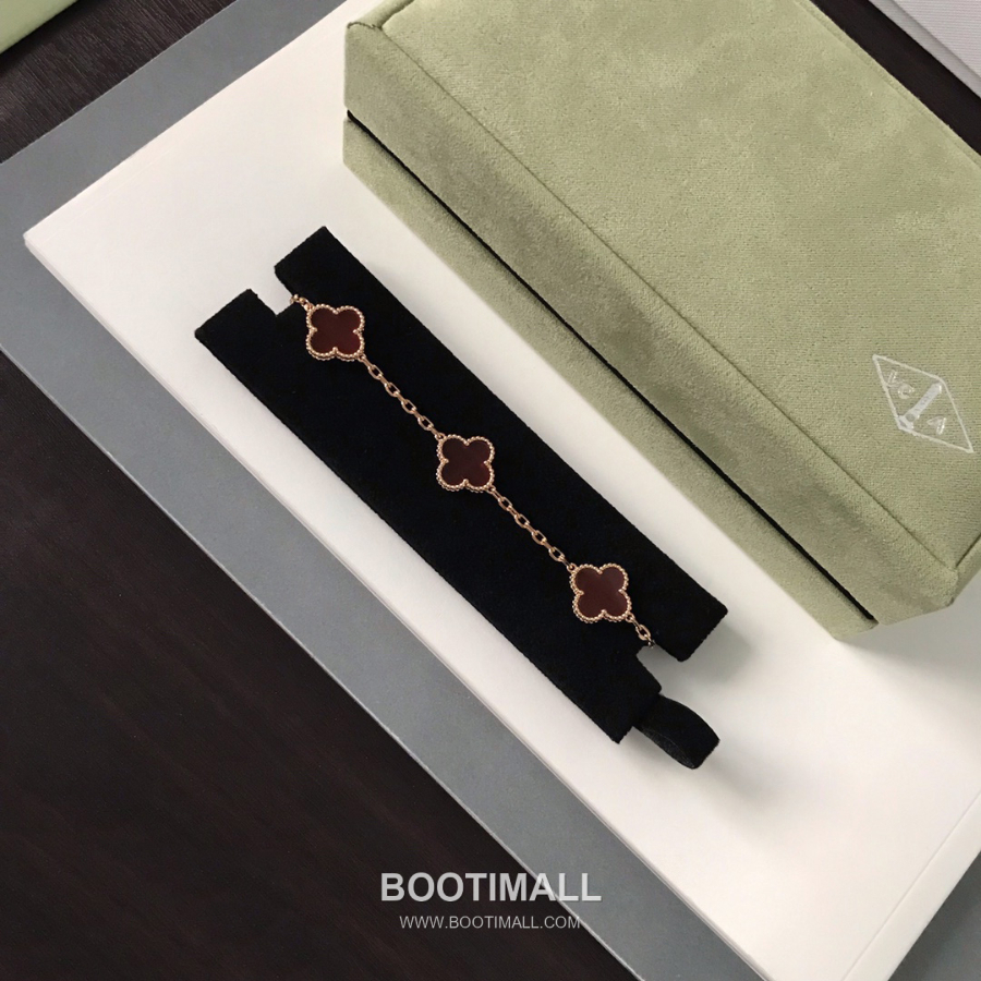 Van Cleef & Arpels Vintage Alhambra Bracelet 5 Motifs 반클리프 아펠 빈티지 알함브라 브레이슬릿 5 모티프 멀티 스톤 18K 옐로우 골드 17