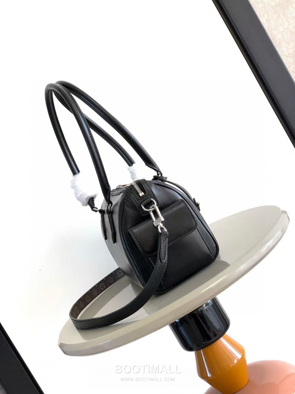 Louis Vuitton Speedy Cargo Vibe 루이비통 스피디 카고 바이브 M12934 블랙 28cm 2